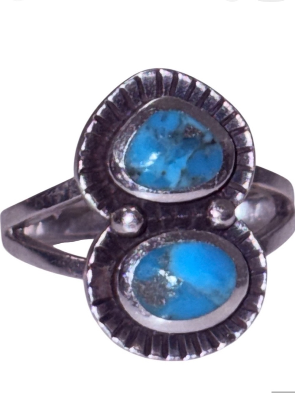 Turquoise in a “Snake Eyes” 925 Sterling Silver Setting - Picture 2 of 11